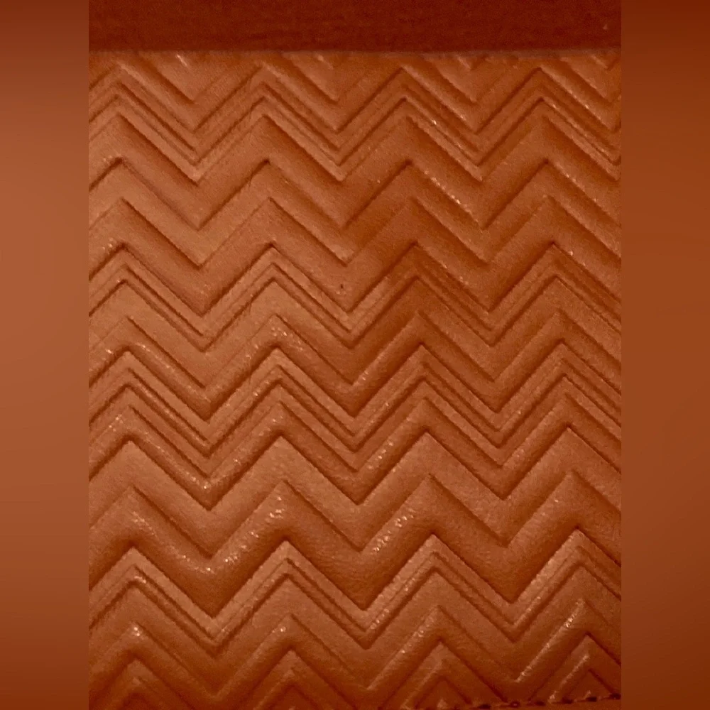Missoni Glasses Sunglasses Case Brown Chevron w/ Magnetic Closure Cleaning Cloth